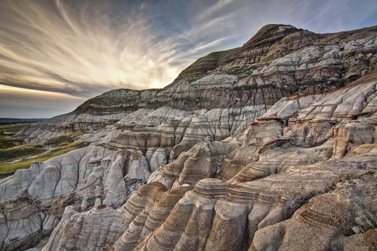 Dinosaur Provincial Park Fossil Hunting Guide