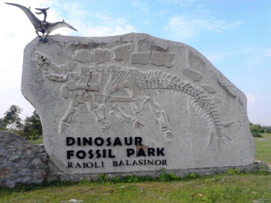 Entrance sign at Balasinor Dinosaur Fossil Park, Raiyoli, Gujarat