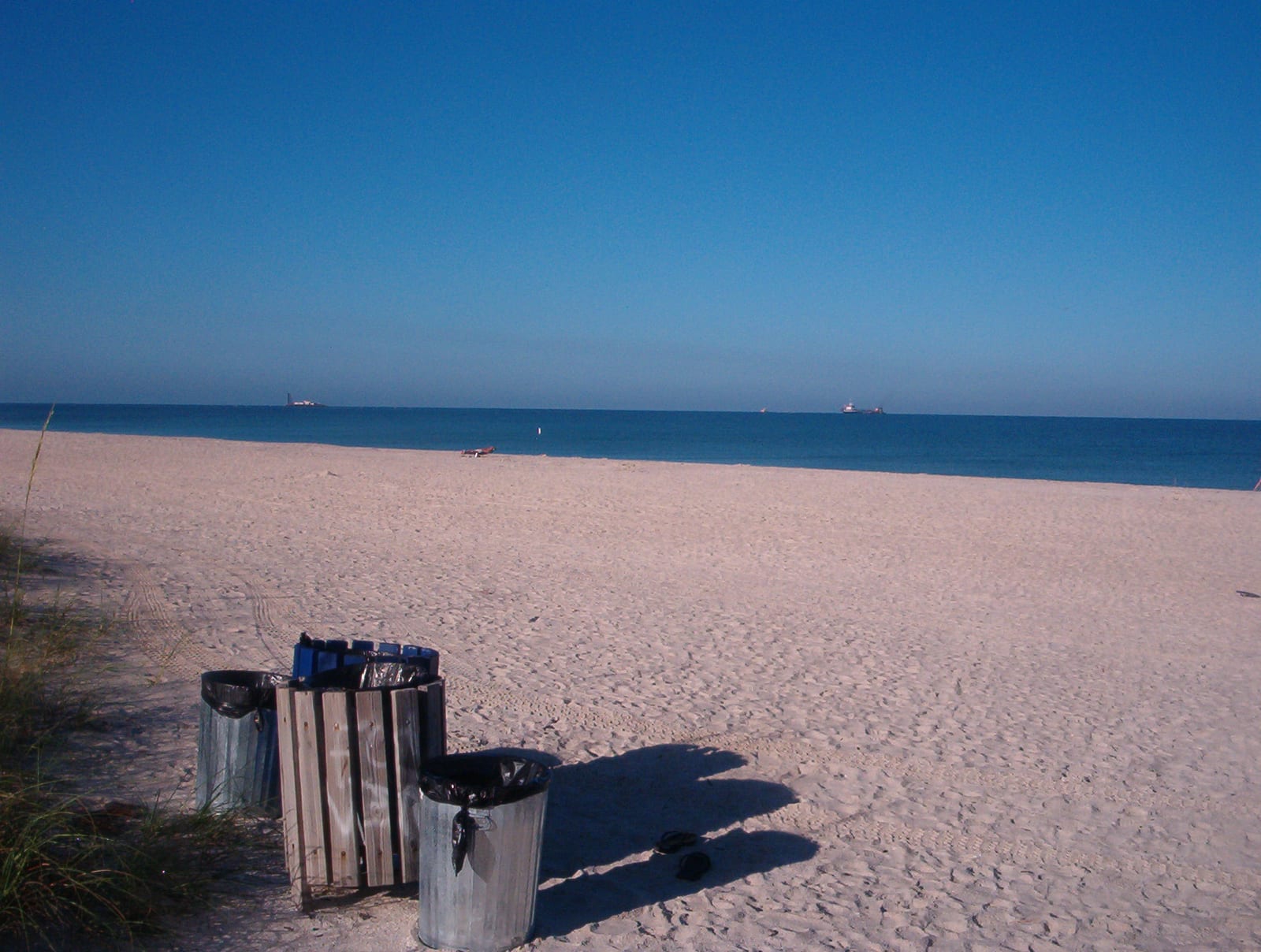 The Gulf of Mexico shoreline at Nokomis Beach on Casey Key, Sarasota County, Florida.